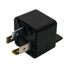RELAY 24 VOL. 4PATAS 30 AMP. HELLA ¢2.500